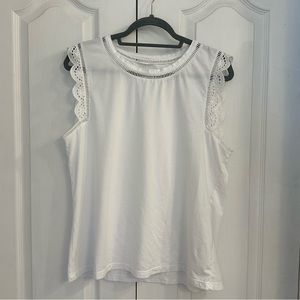 Lilly Pulitzer cotton/modal top with eyelet lace detail, size XL